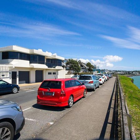 Waterfront On Woolcombe Villa New Plymouth Exterior photo